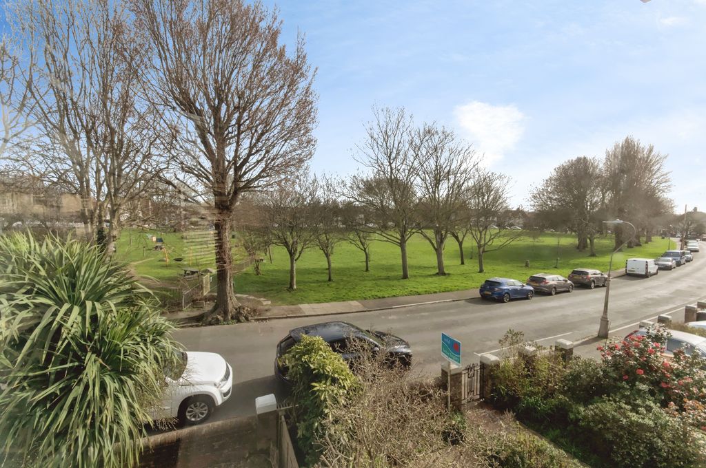 Additional image 20 of 3 bed semi-detached house for saleFitzmaurice Avenue, Eastbourne BN22