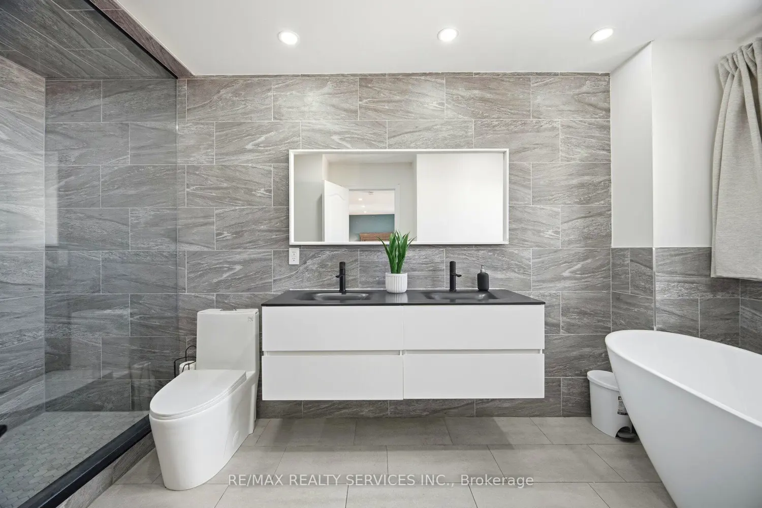 Additional image 6 of 71 Hutton Crescent