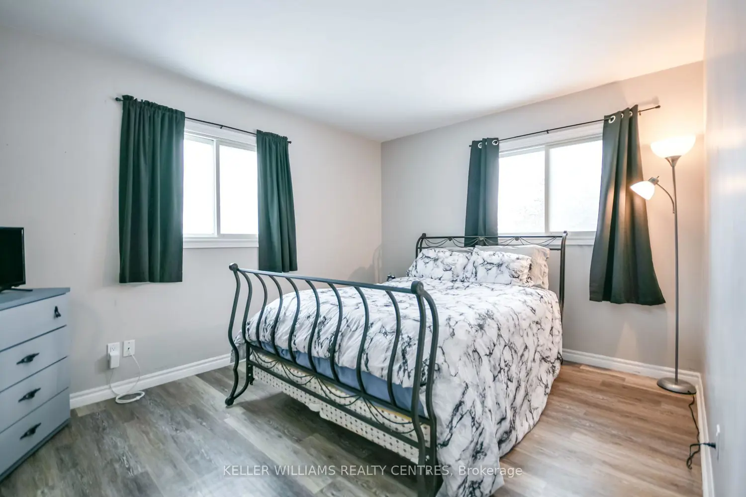 Additional image 17 of 318 Colborne Street