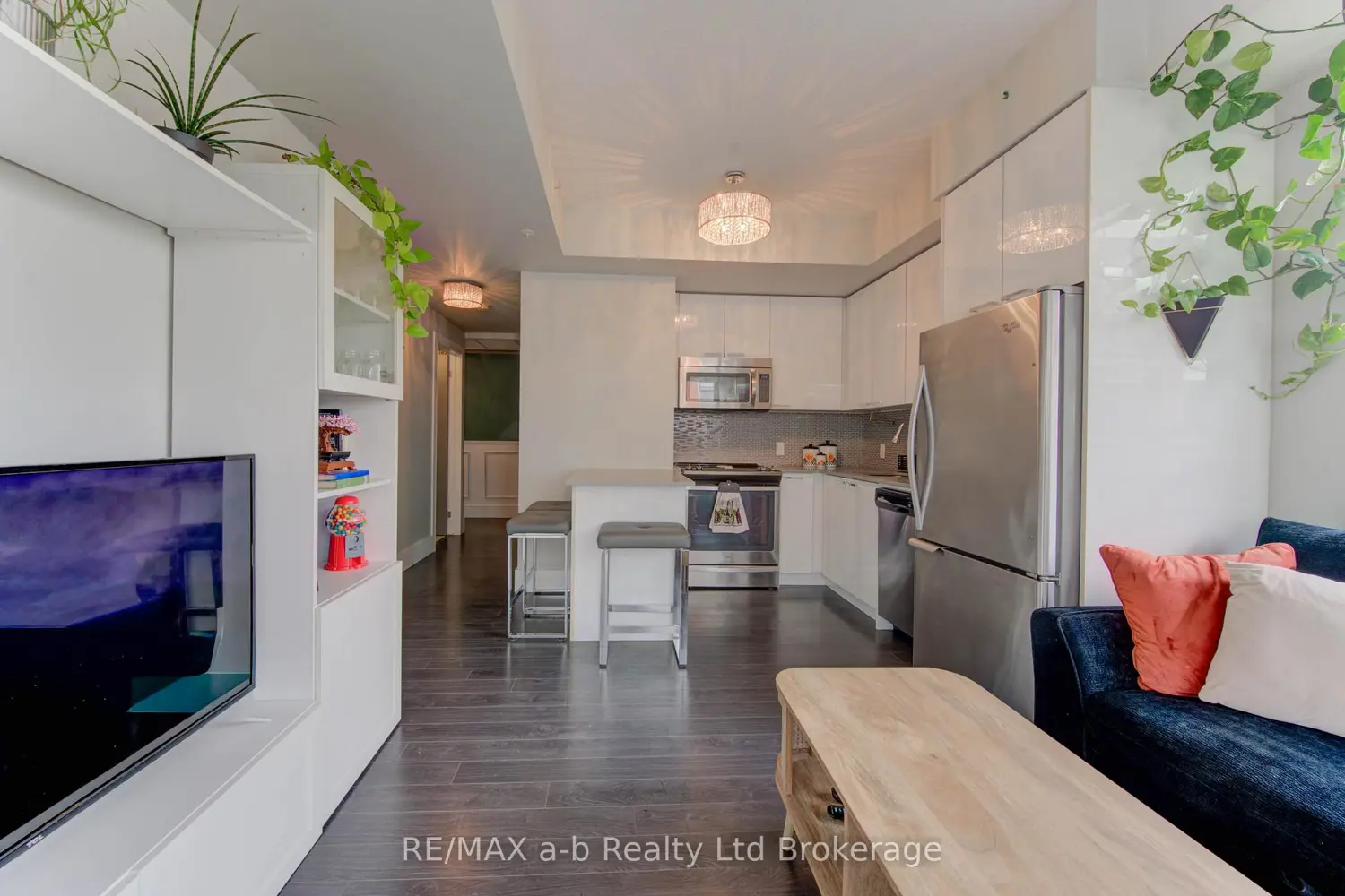 Additional image 2 of 155 St Leger Street 415