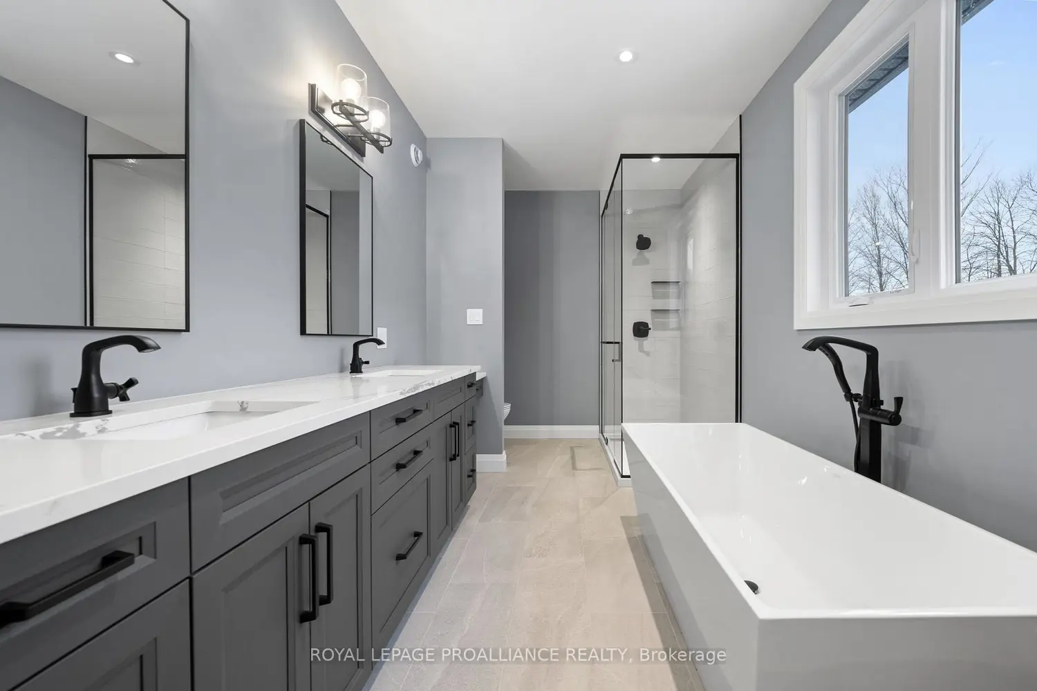 Additional image 4 of 37 Rapids Road