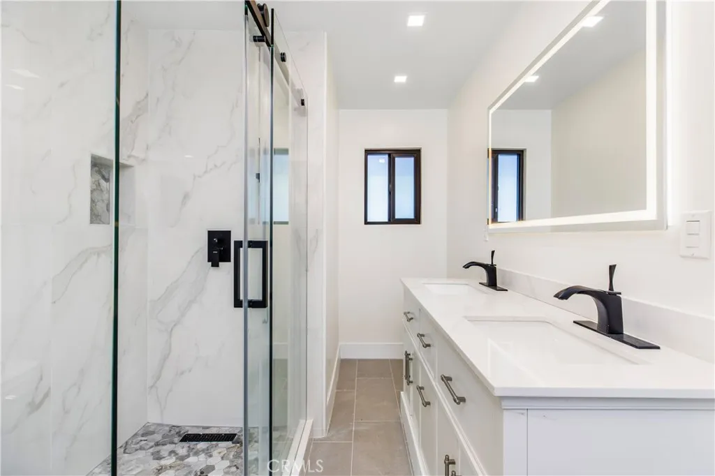 Additional image 111 of 18827 Edleen Drive, Tarzana, CA 91356