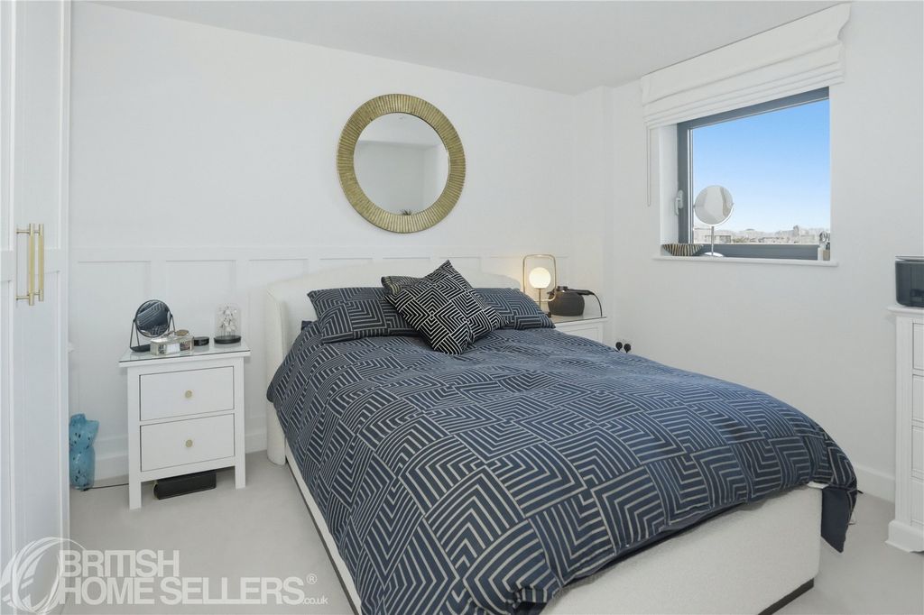 Additional image 11 of 2 bed flat for saleParsonage Way, Plymouth, Devon PL4