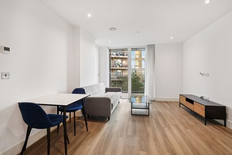 Alwyne Court, Garnet Place, West Drayton UB7