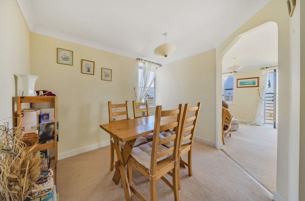 2 bed flat for saleTrinity Way, Minehead, Somerset TA24 photo 4
