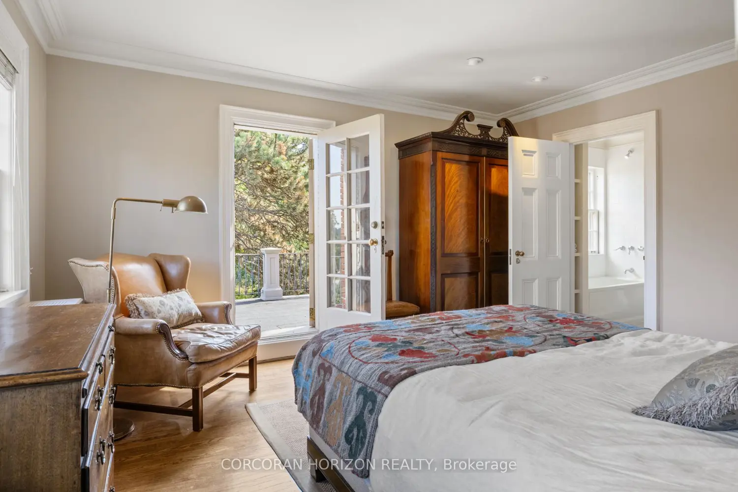 Additional image 12 of 33 Salisbury Avenue