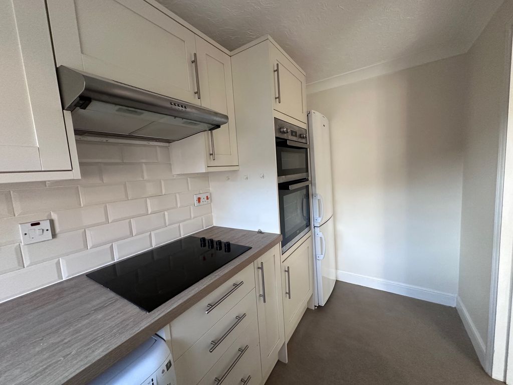 Additional image 7 of 2 bed flat for saleSt. Christophers Gardens, Ascot SL5