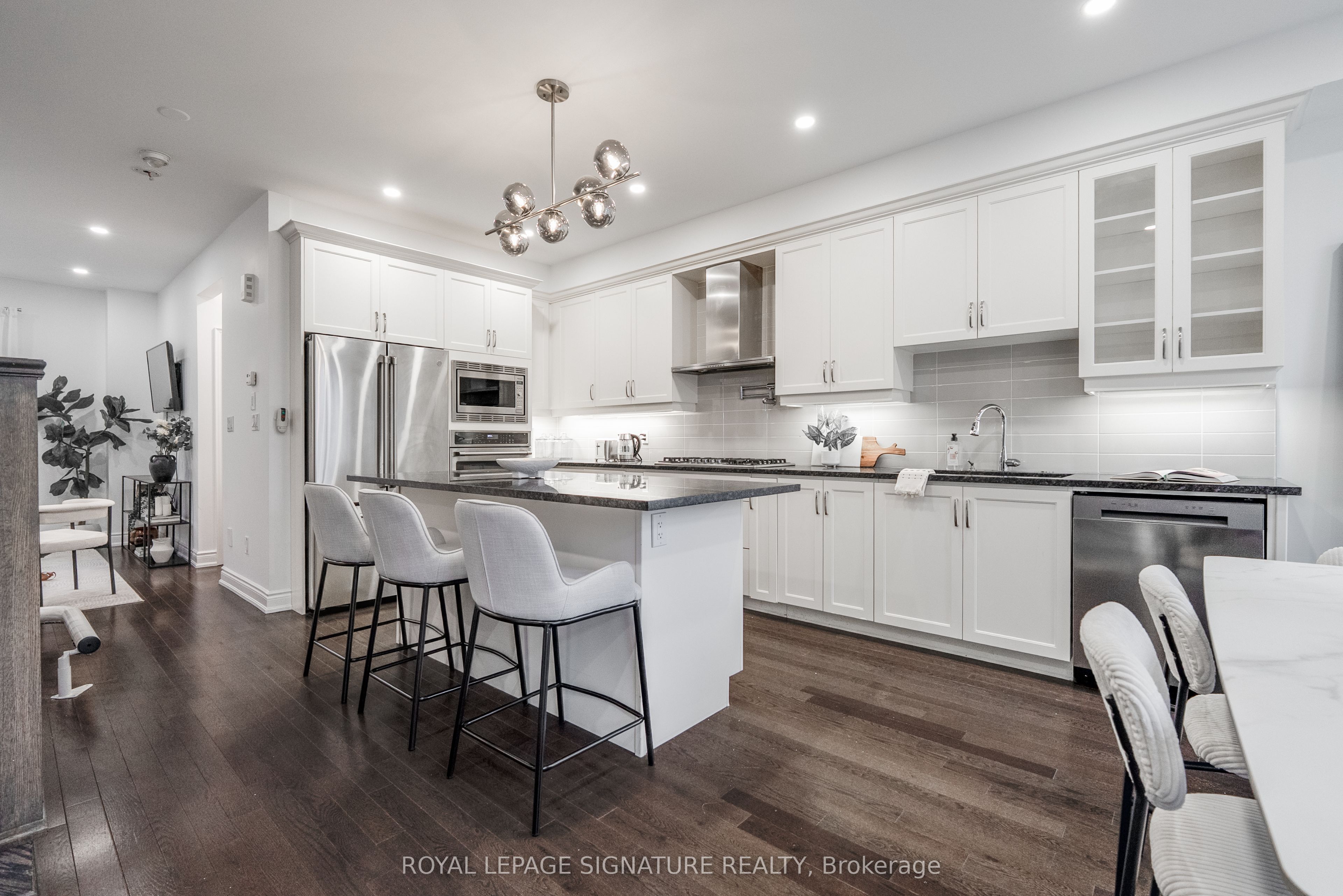 Additional image 2 of 14 Queen Mary Court, Vaughan, ON, L4L 0H9