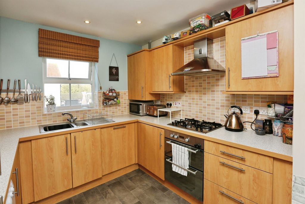 Additional image 6 of 2 bed flat for saleMescott Meadows, Hedge End, Southampton SO30