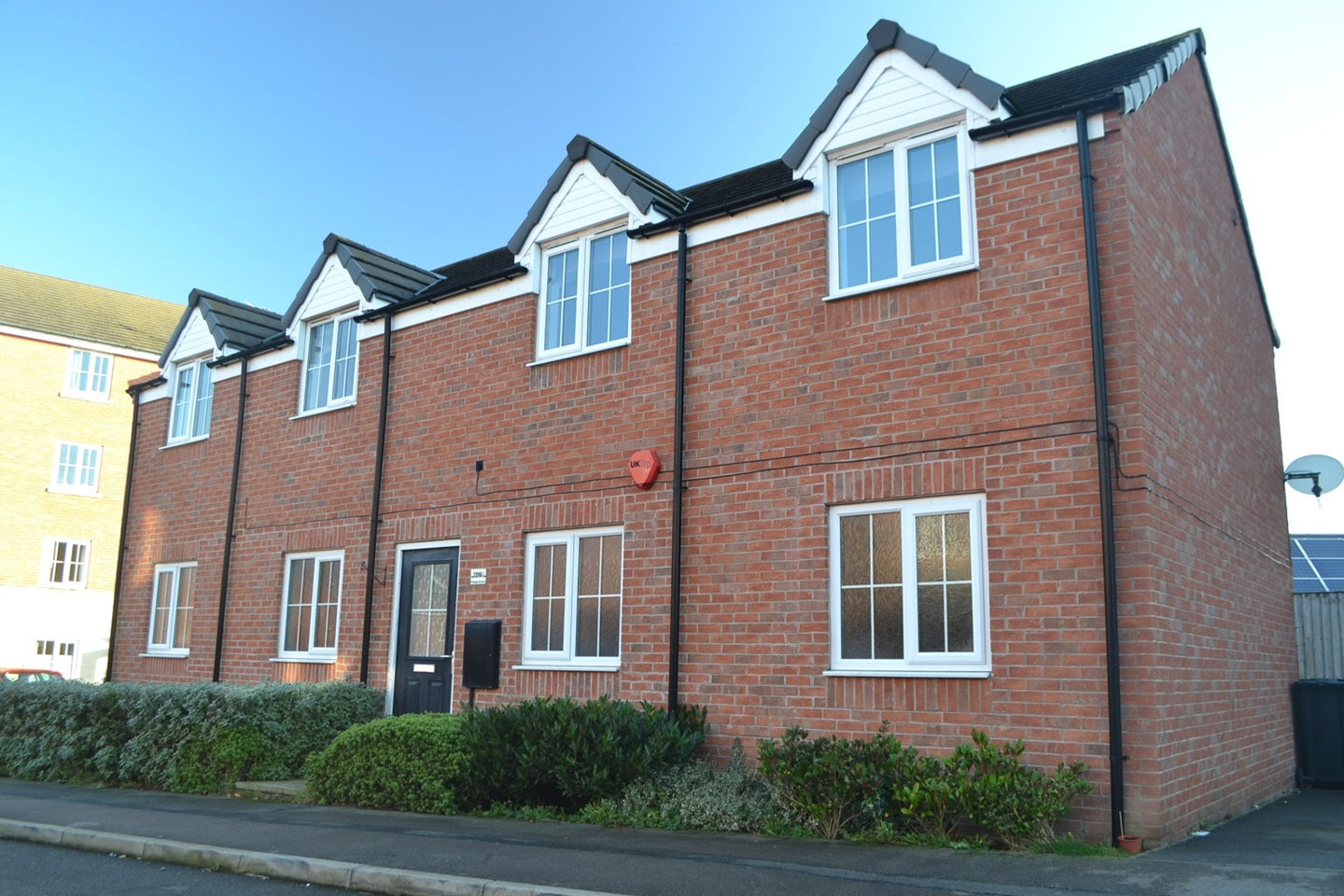 2 Bed Flat, Waggon Road, LS10, N1 7GU