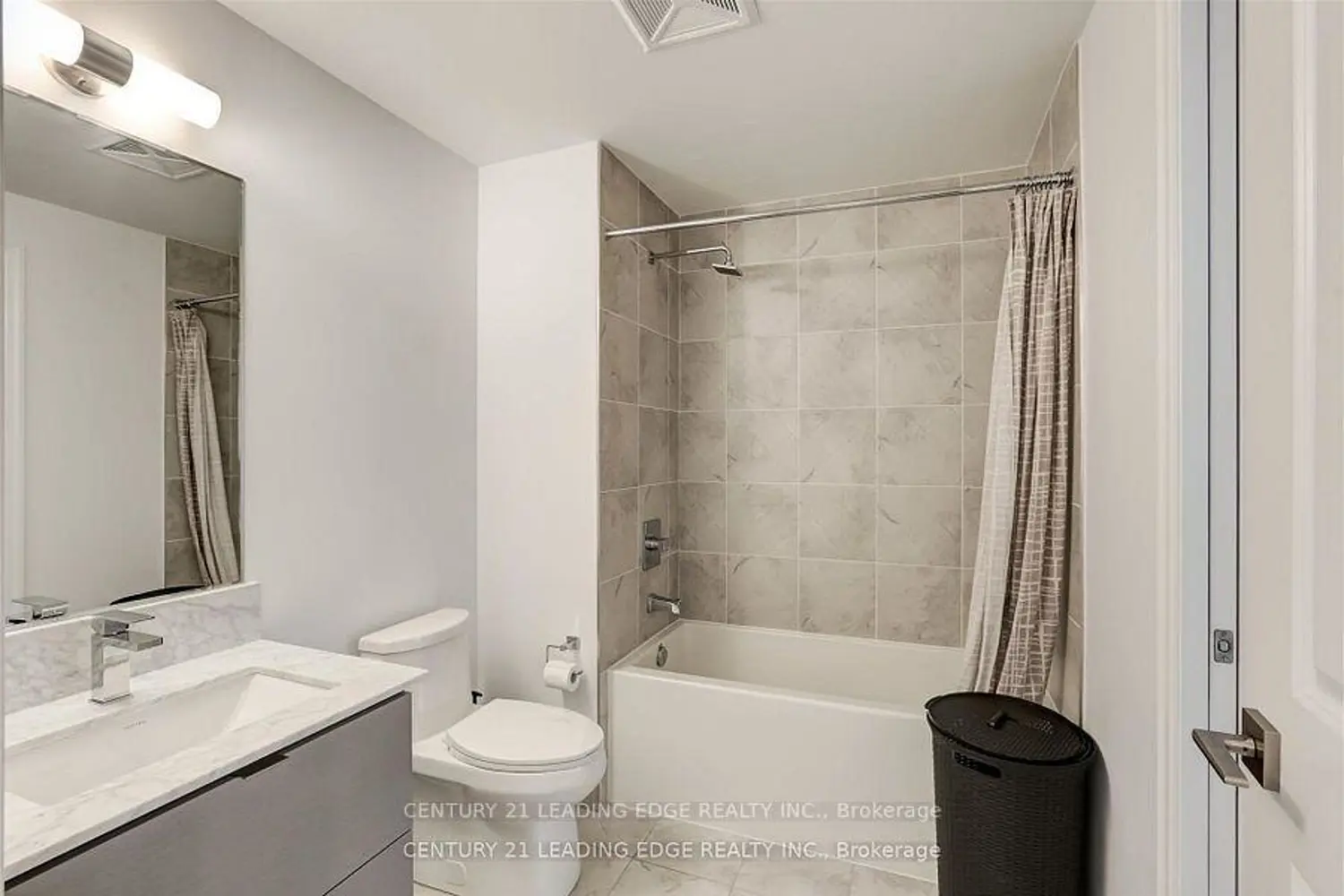 Additional image 8 of 36 Elm Drive 803