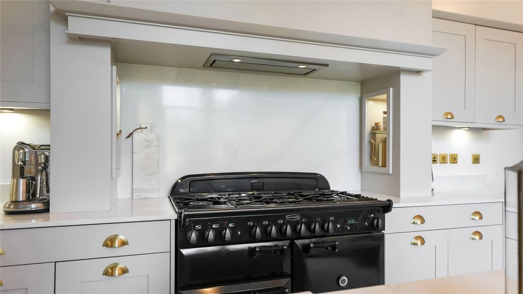 Additional image 8 of 3 bed flat for salePark Place, Stirling, Stirlingshire FK7