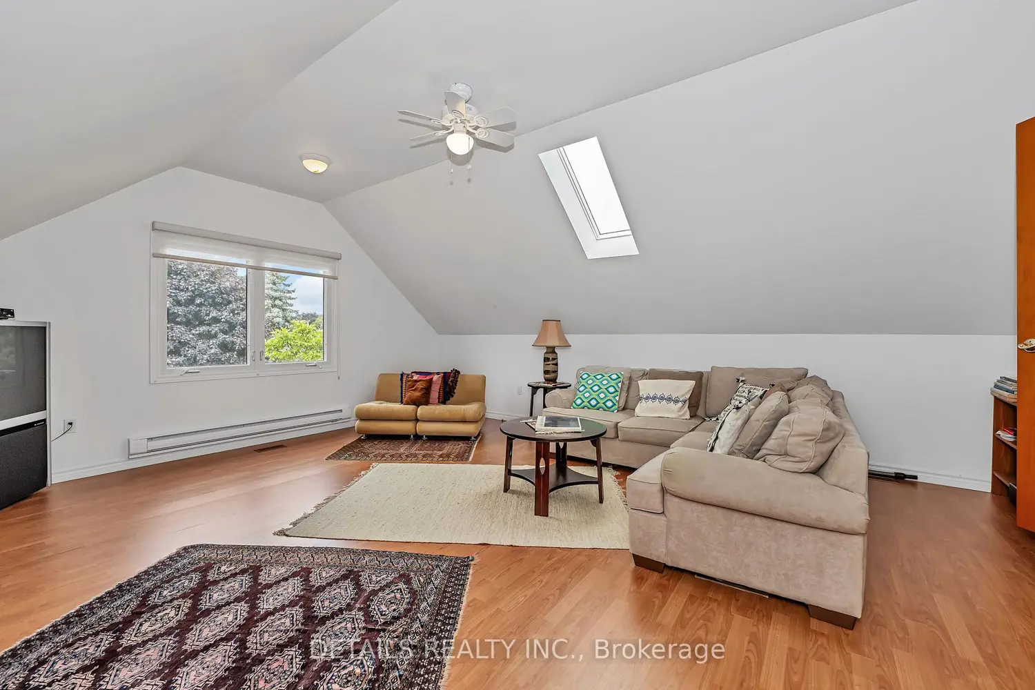 Additional image 7 of 1020 Ambleside Crescent