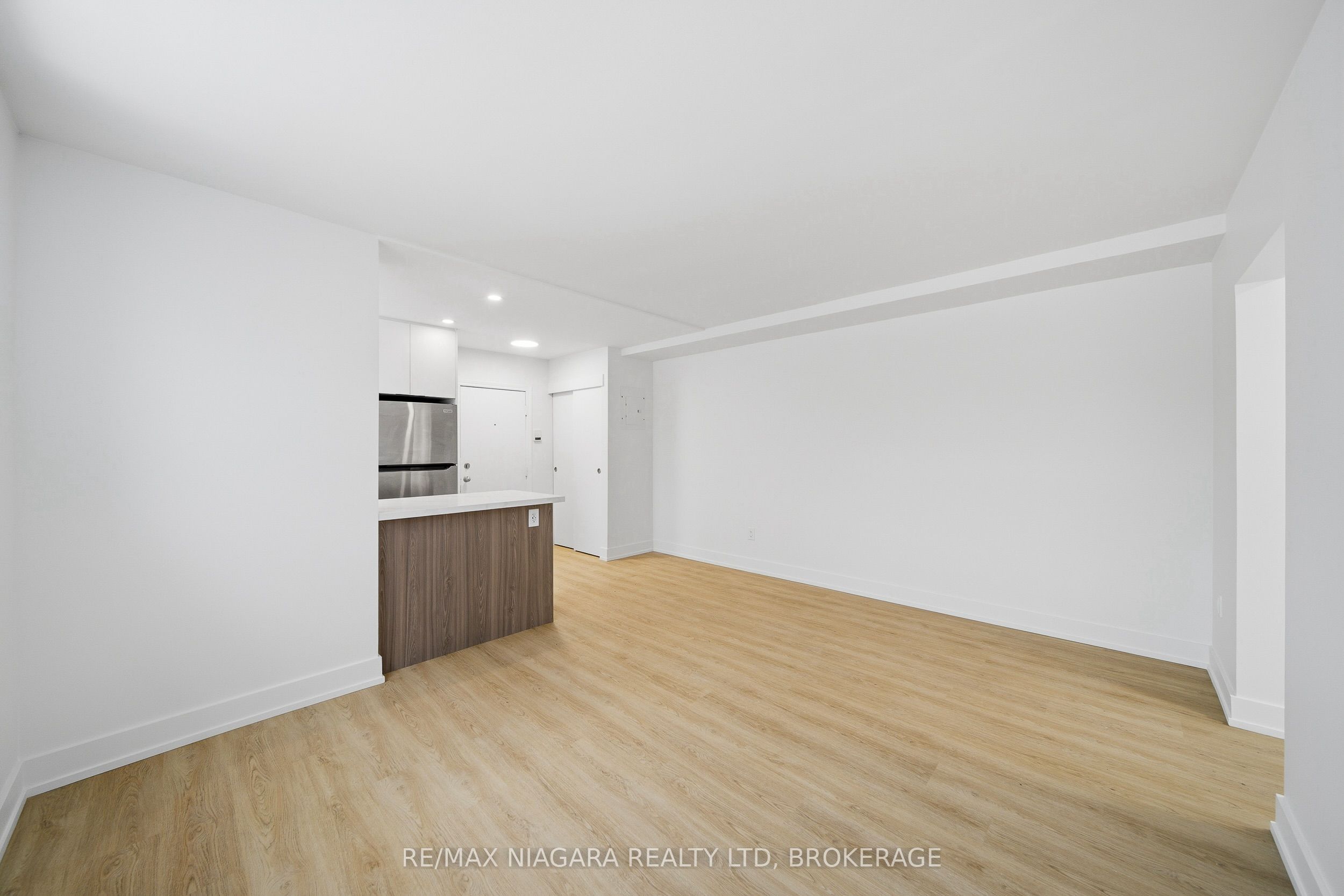 Additional image 6 of Unit B-993 O'connor Drive, Toronto, ON, M4B 2T1