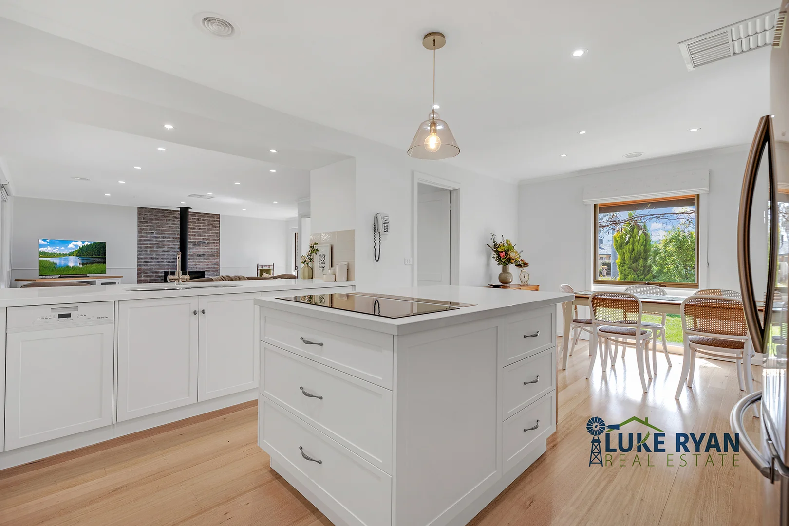 Additional image 11 of 6-8 William Street, Rochester VIC 3561