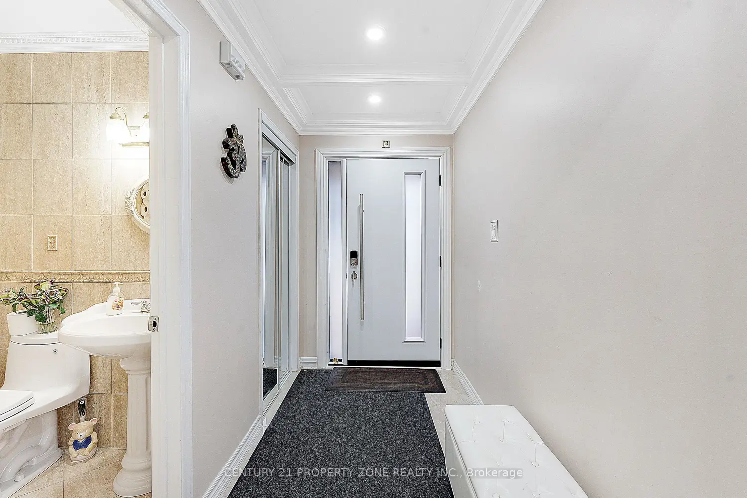 Additional image 3 of 2565 Scarth Court