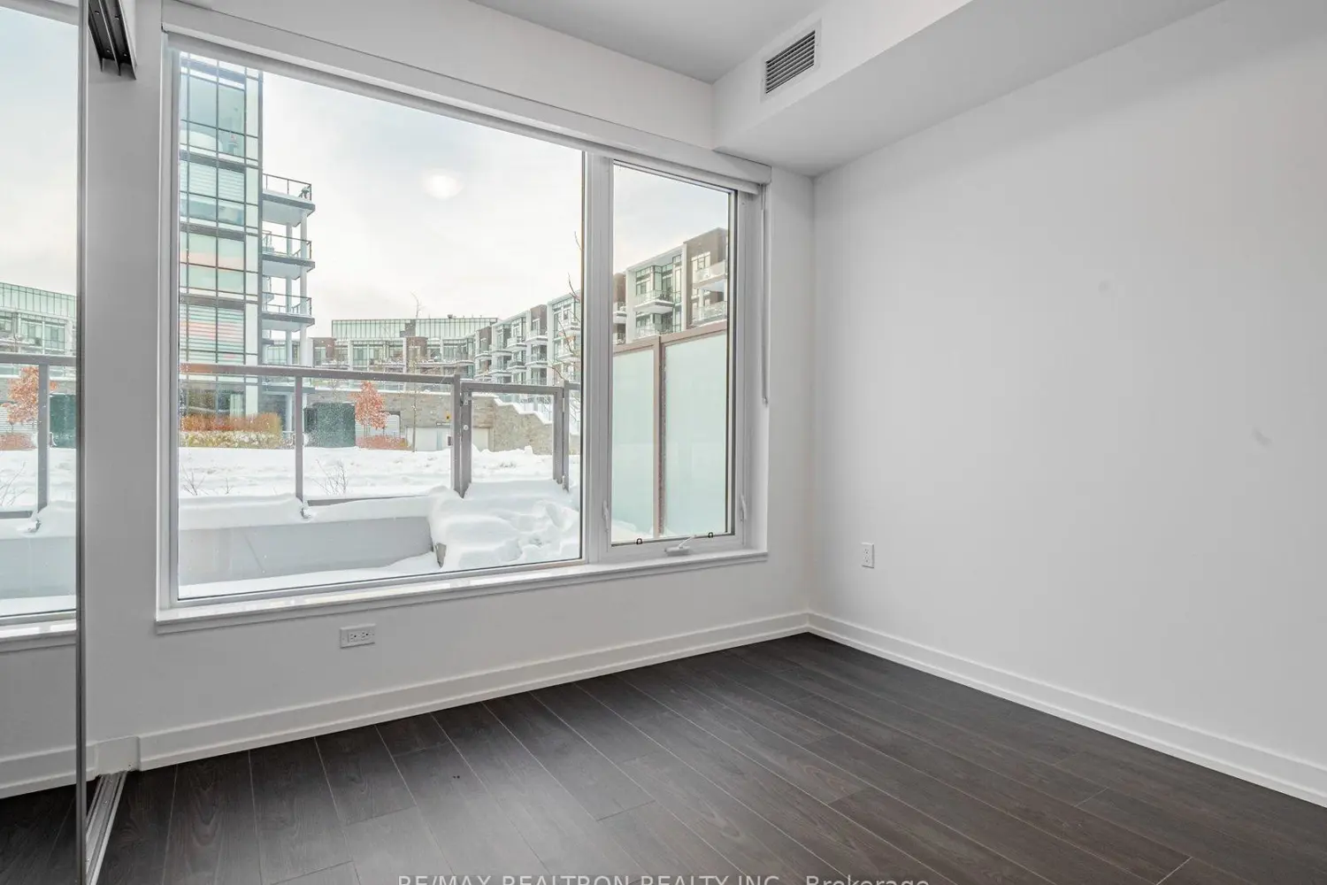 Additional image 4 of 333 Sunseeker Avenue 101