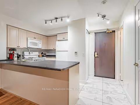 Additional image 3 of 3703-30 Grand Trunk Crescent, Toronto, ON, M5J 3A4