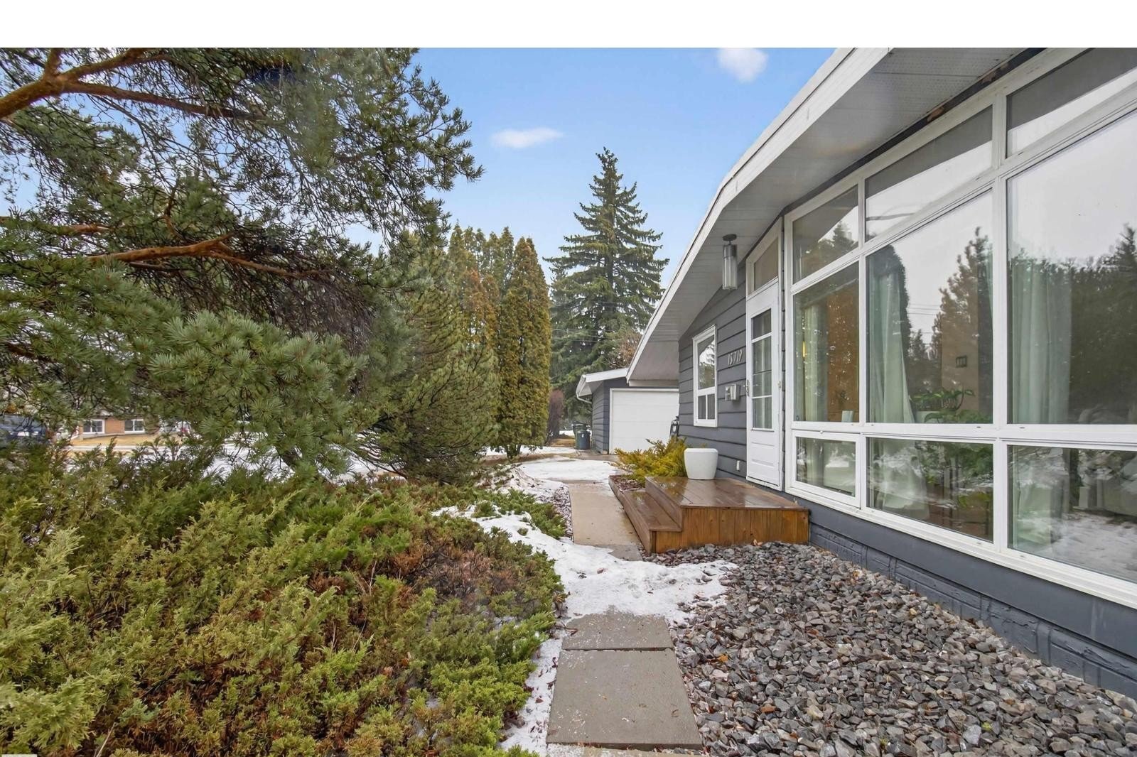 Additional image 8 of 15719 89a Avenue NW, Edmonton, AB, T5R4T1