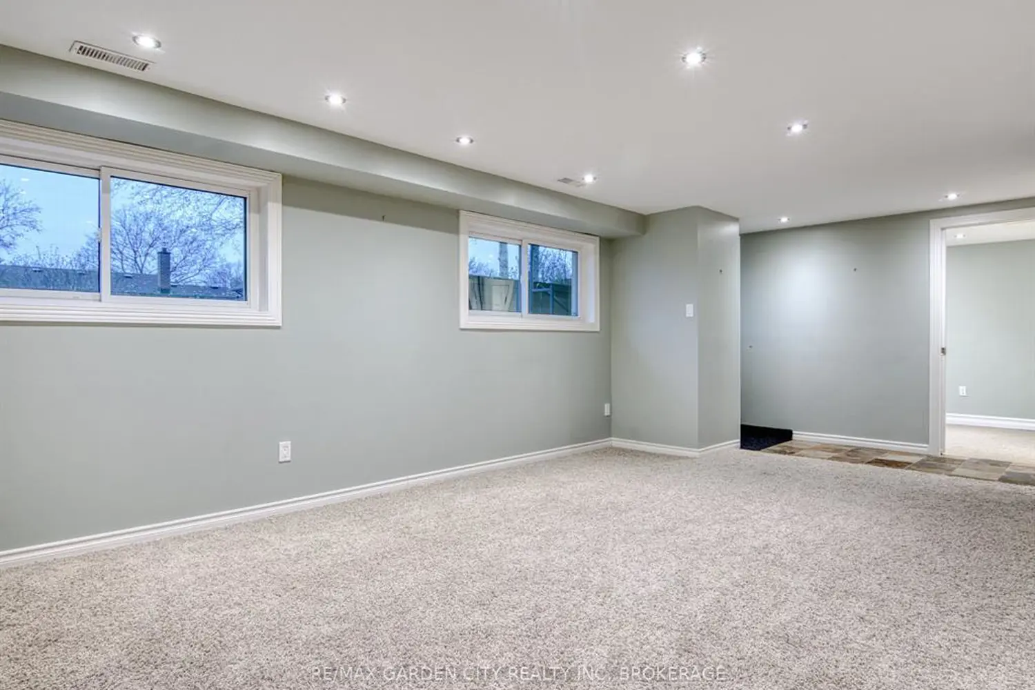 Additional image 15 of 15 Black Friars Road