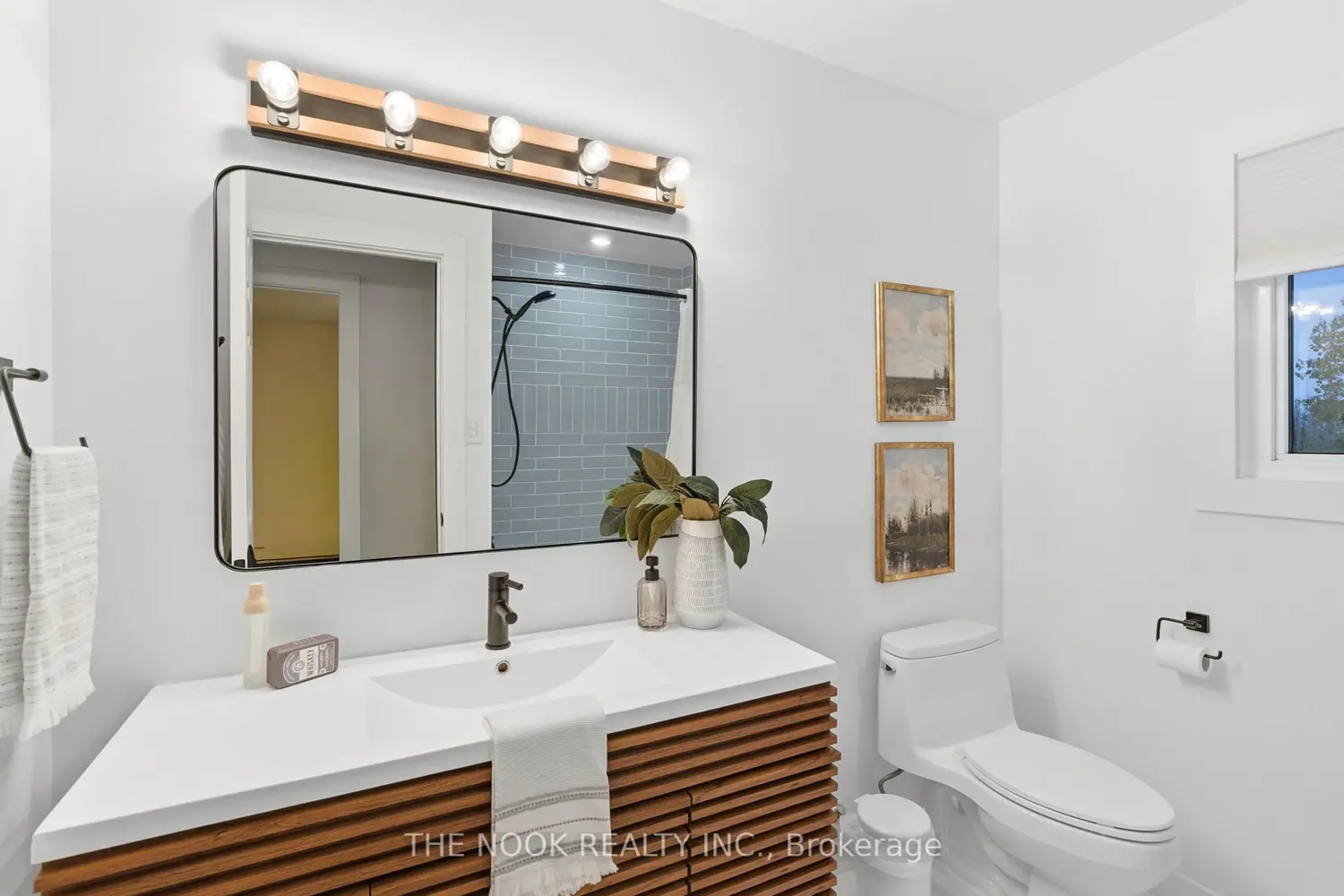 Additional image 7 of 11 Lynn Crescent