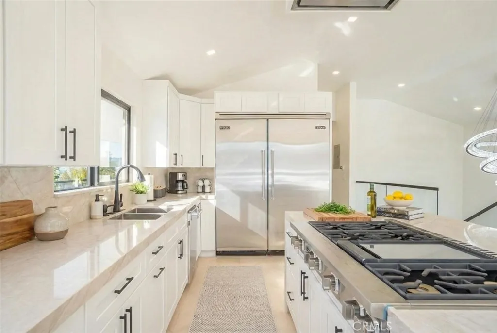 Additional image 92 of 18827 Edleen Drive, Tarzana, CA 91356