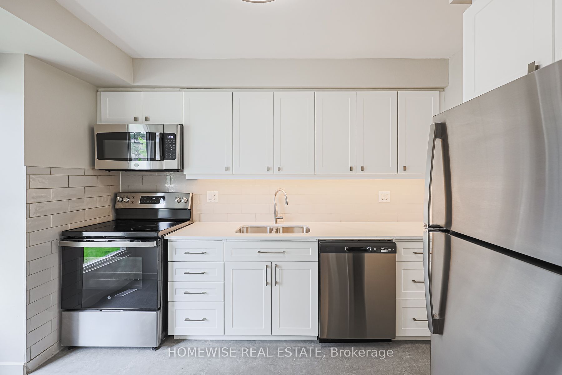 Additional image 4 of 18-560 Waverly Street N, Oshawa, ON, L1J 5Y4