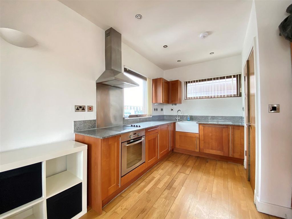 Additional image 2 of 3 bed flat for saleAdvent House, Isaac Way, Manchester M4