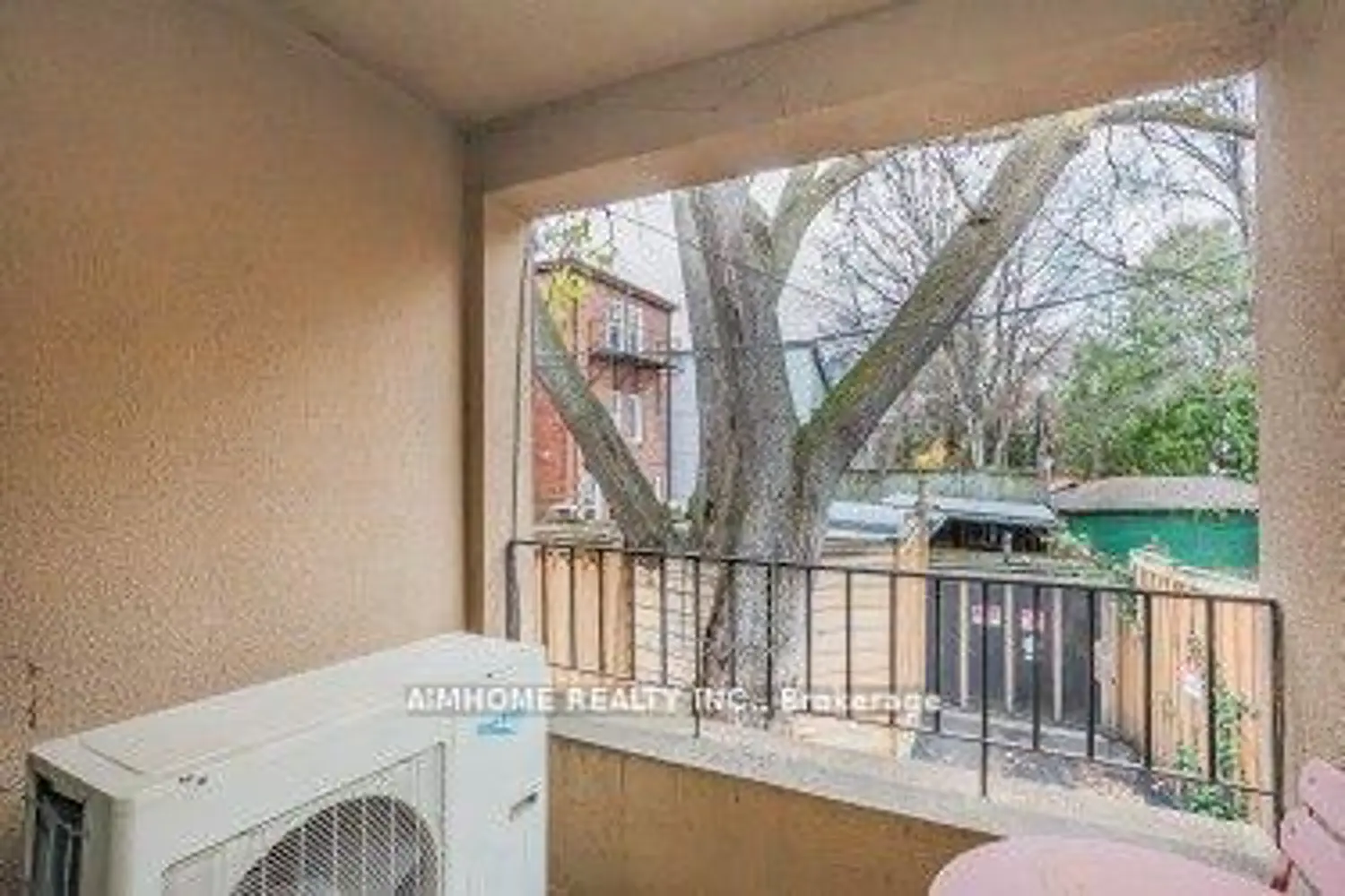 Additional image 19 of 360 R Dundas Street Th#2