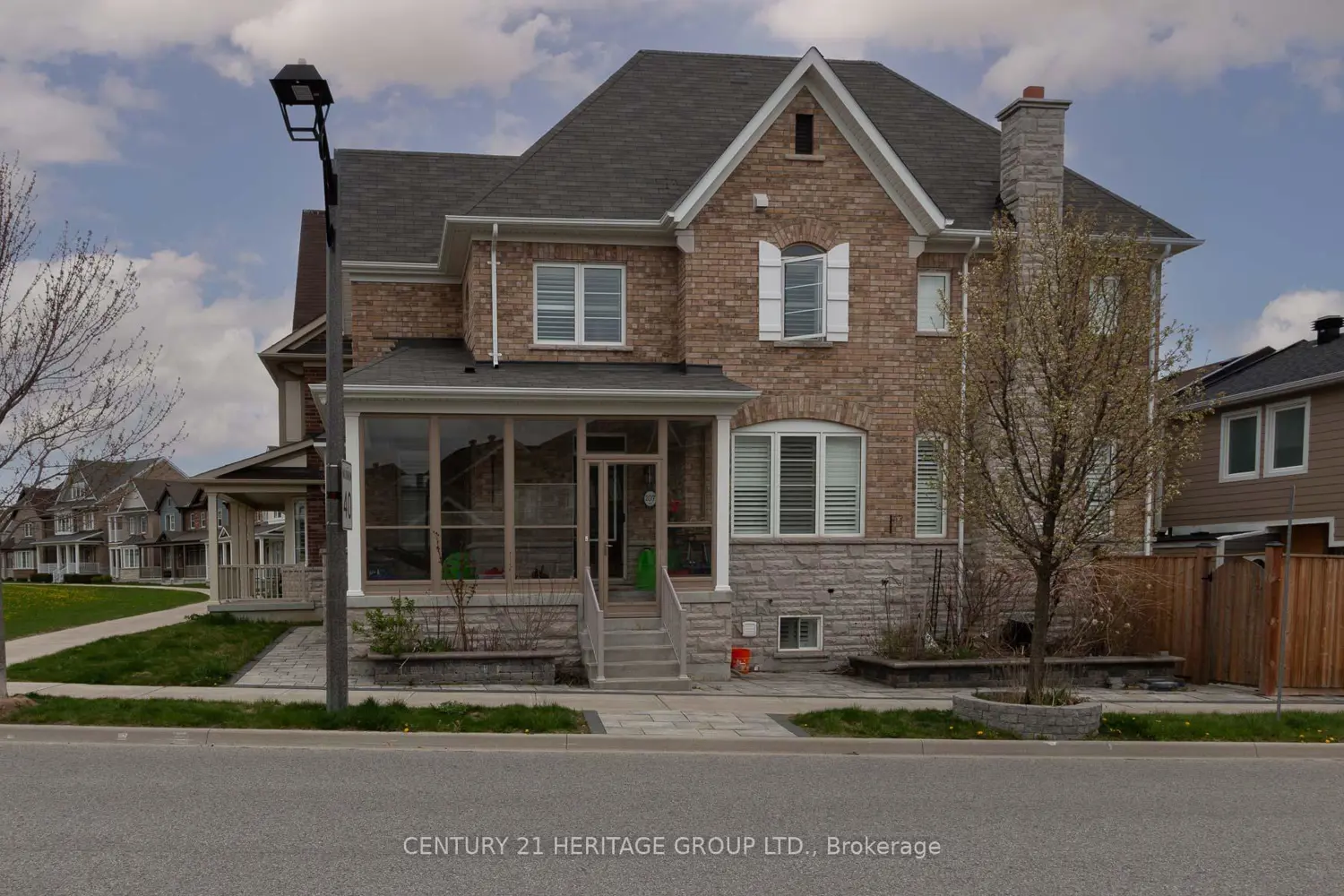 Additional image 3 of 107 Lawrence Pilkington Avenue