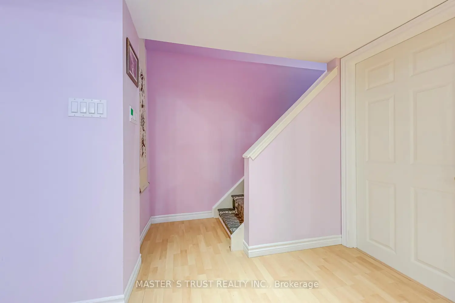 Additional image 19 of 66 Snow Leopard Court