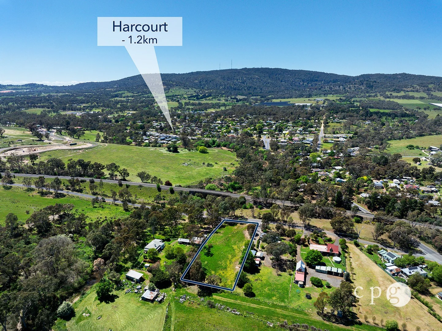 13 Symes Road, Harcourt VIC 3453
