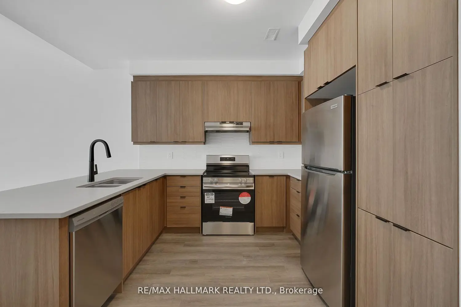 Additional image 8 of 701 Sargeant Place