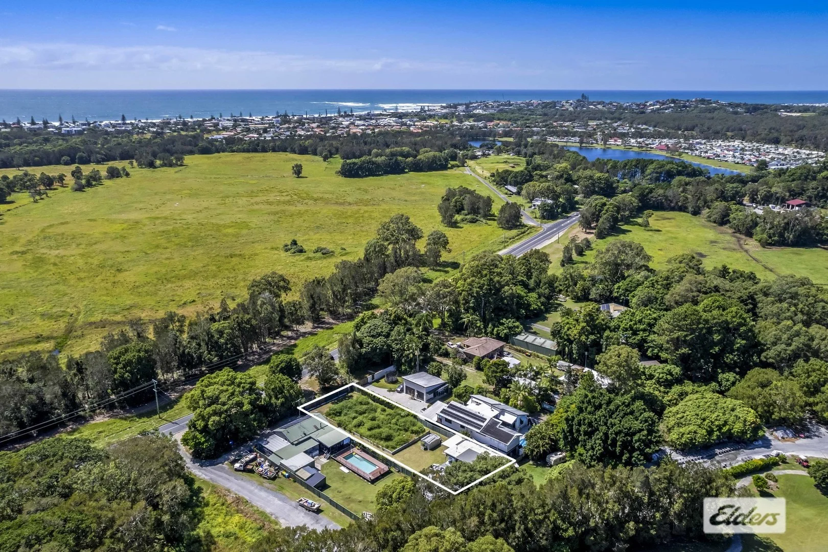 130 Tweed Coast Road, Chinderah NSW 2487