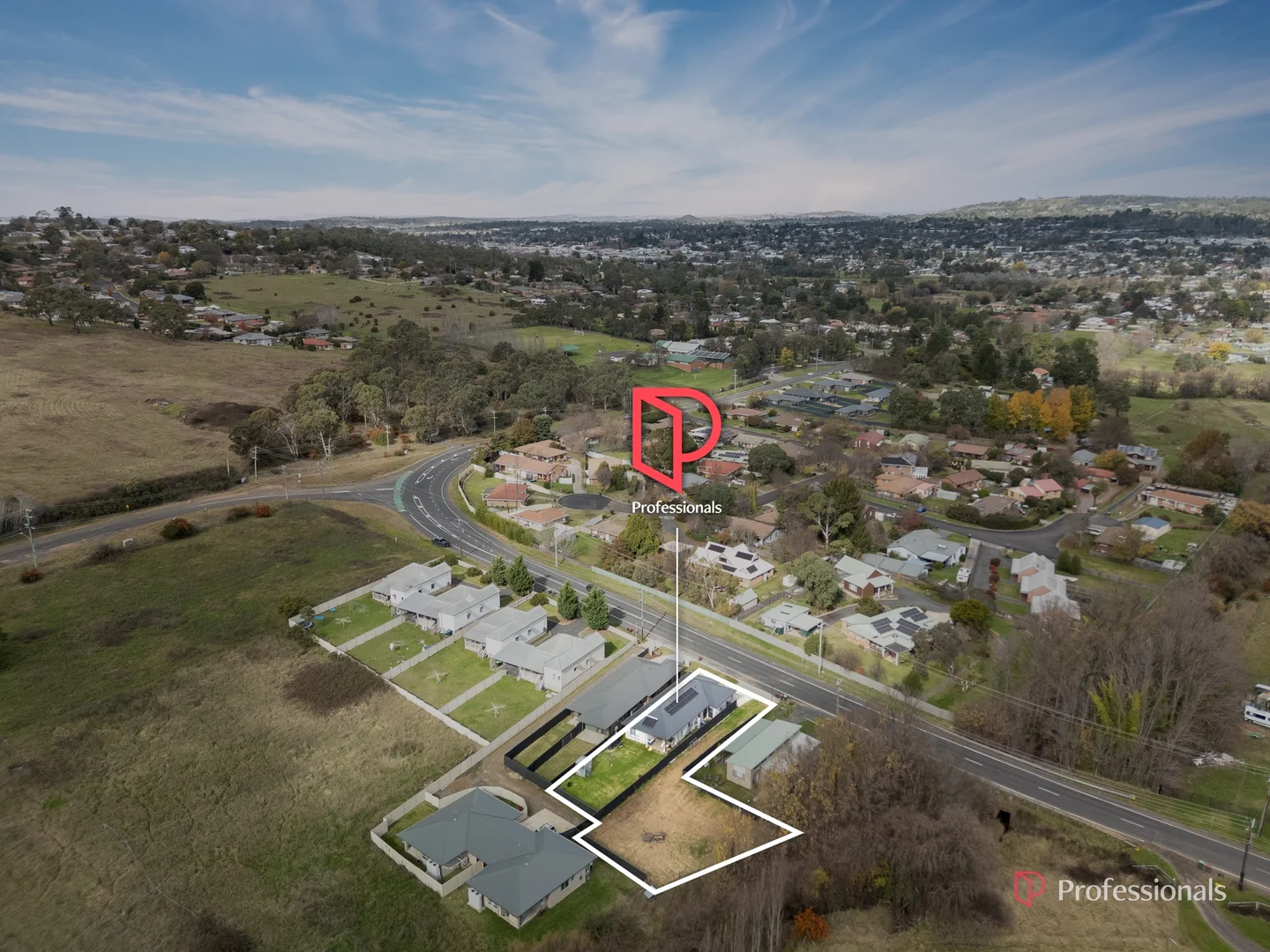 Additional image 2 of 15 Madgwick Drive, Armidale NSW 2350