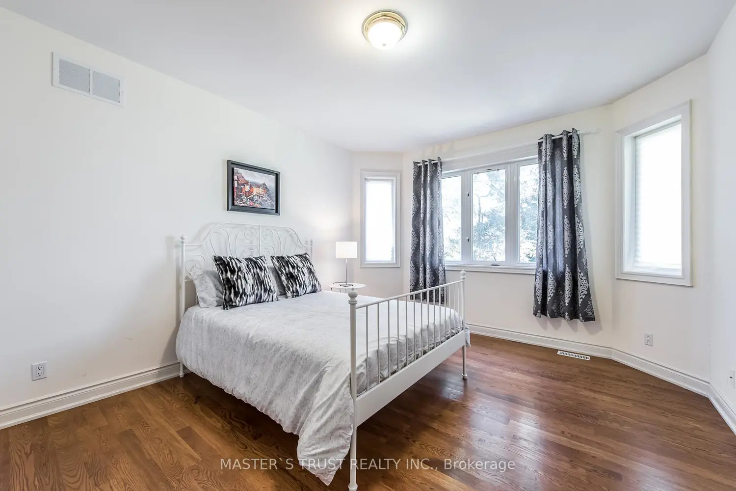 Additional image 14 of 242 Empress Avenue