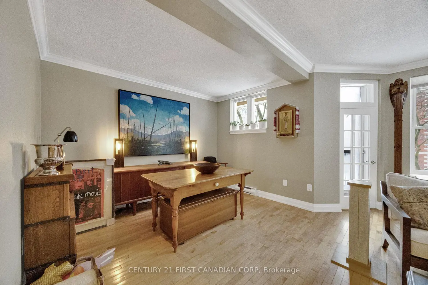 Additional image 12 of 275 Queens Avenue 202