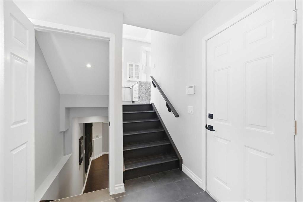 Additional image 6 of 57 Kingsland Villas SW, Calgary, AB, T2V 5J9