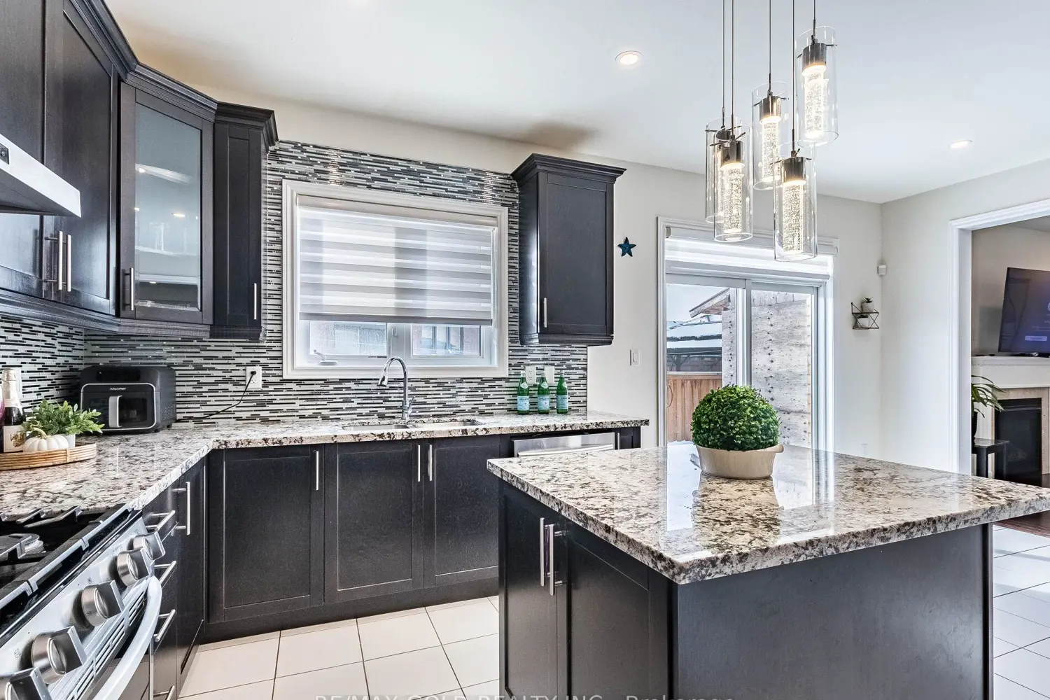 Additional image 7 of 520 Veterans Drive