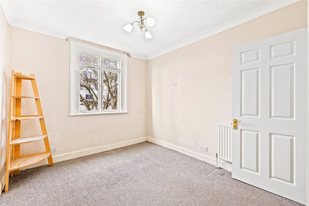 Additional image 4 of 2 bed flat for saleBrunswick Road, Hove, East Sussex BN3