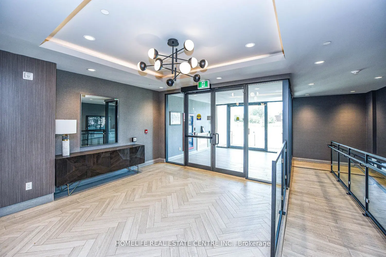 Additional image 2 of 95 Dundas Street 104