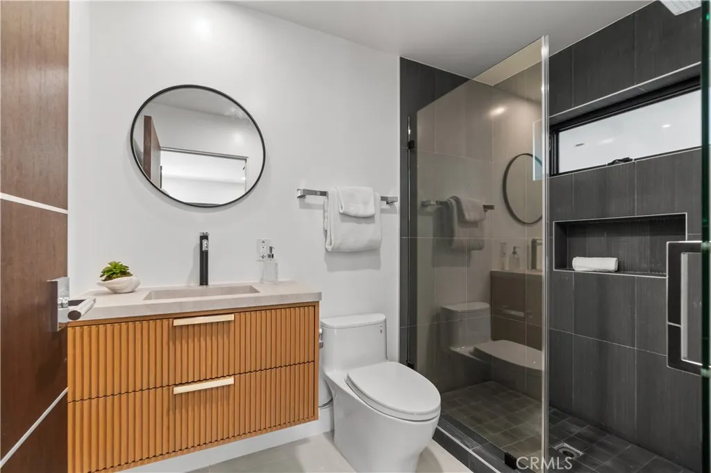 Additional image 44 of 214 El Porto Street, Manhattan Beach, CA 90266