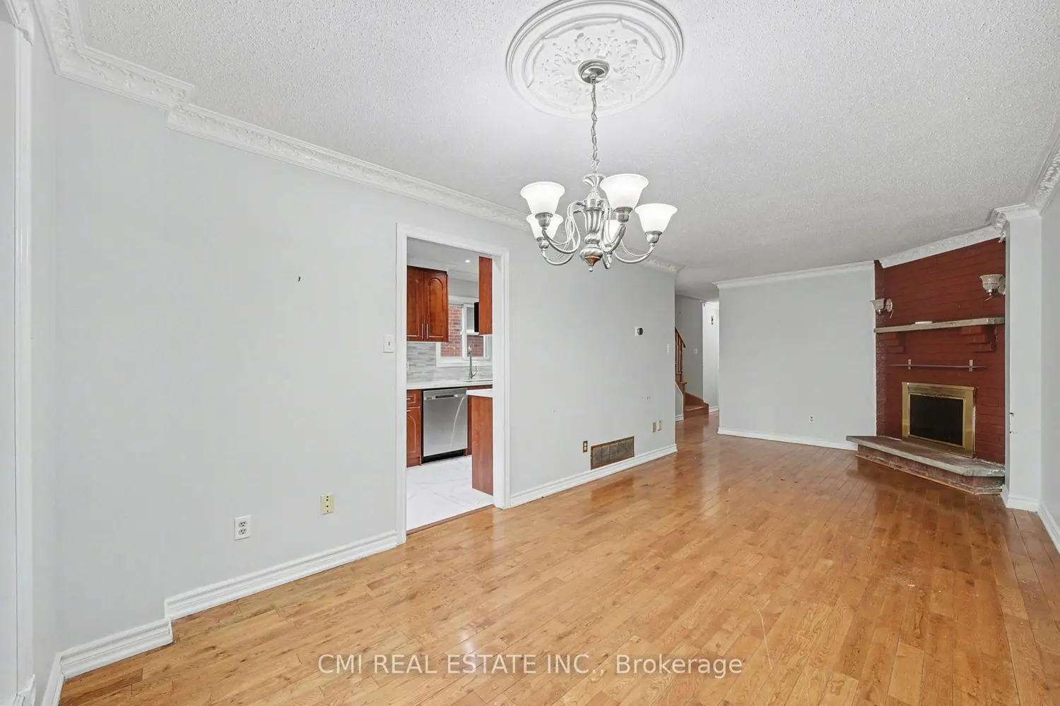 Additional image 3 of 993 Lucerne Crescent