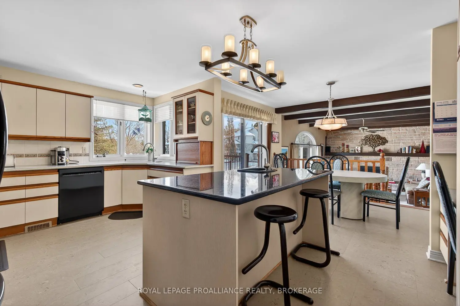 Additional image 5 of 1673 St Lawrence Avenue