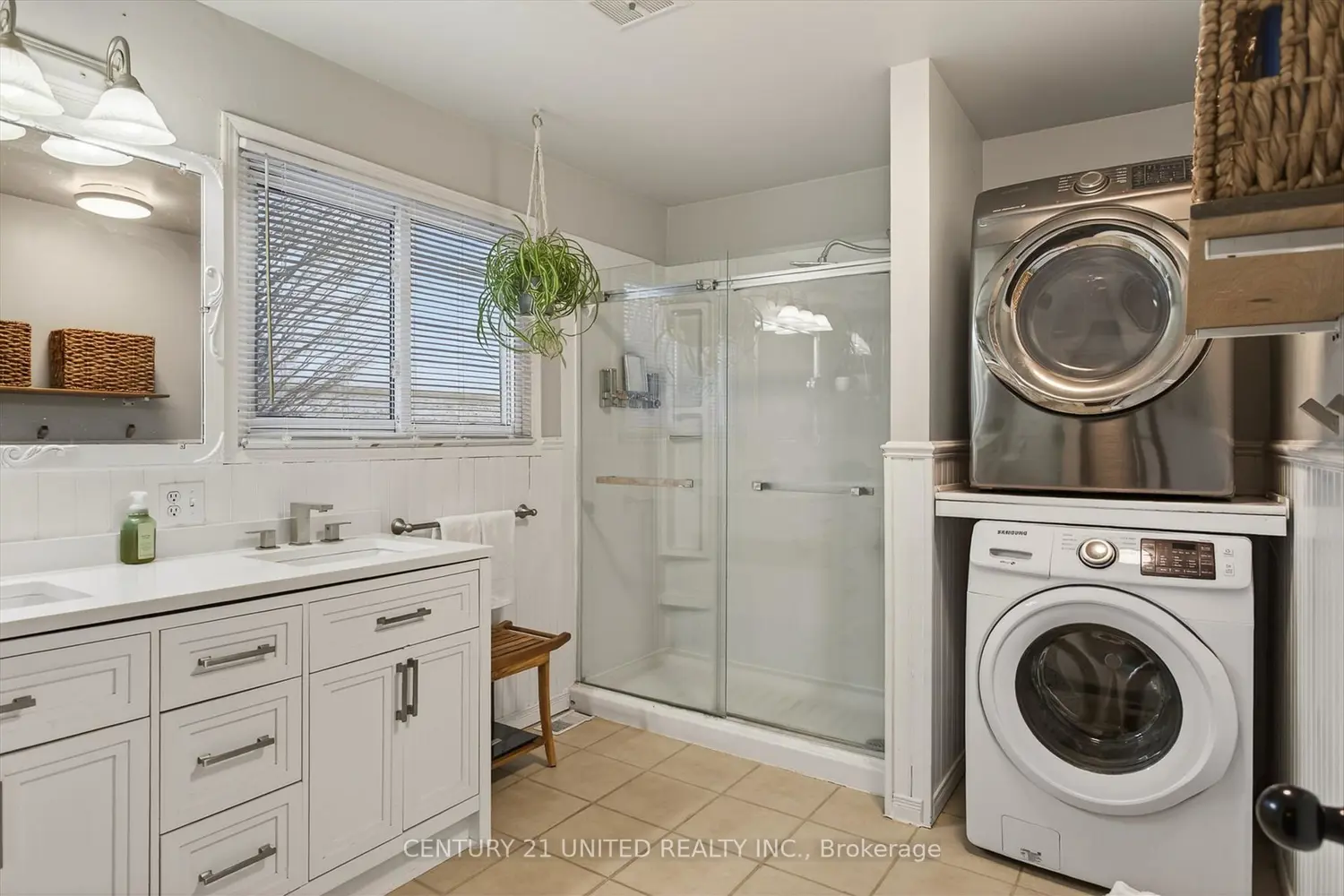 Additional image 9 of 965 Hiawatha Line