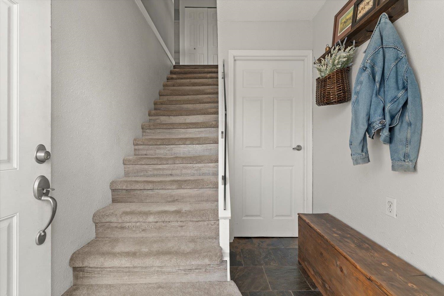 Additional image 3 of 33531 7th Avenue, Mission, BC, V2V 2E8