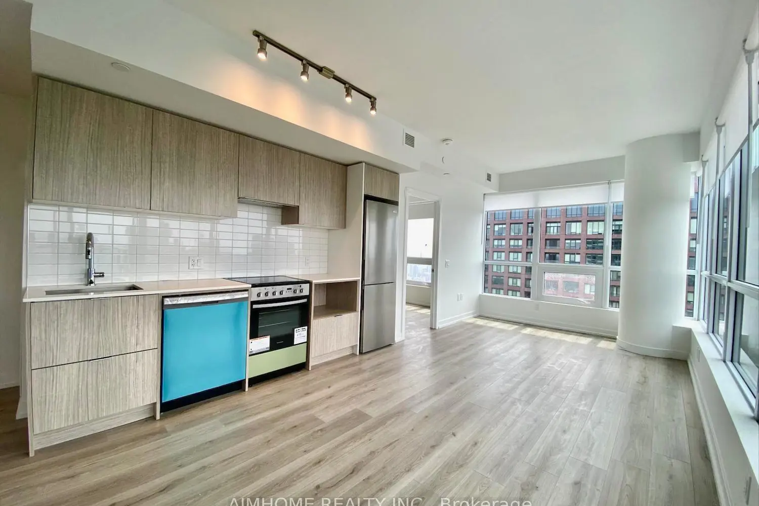 Additional image 2 of 395 Bloor Street 4902
