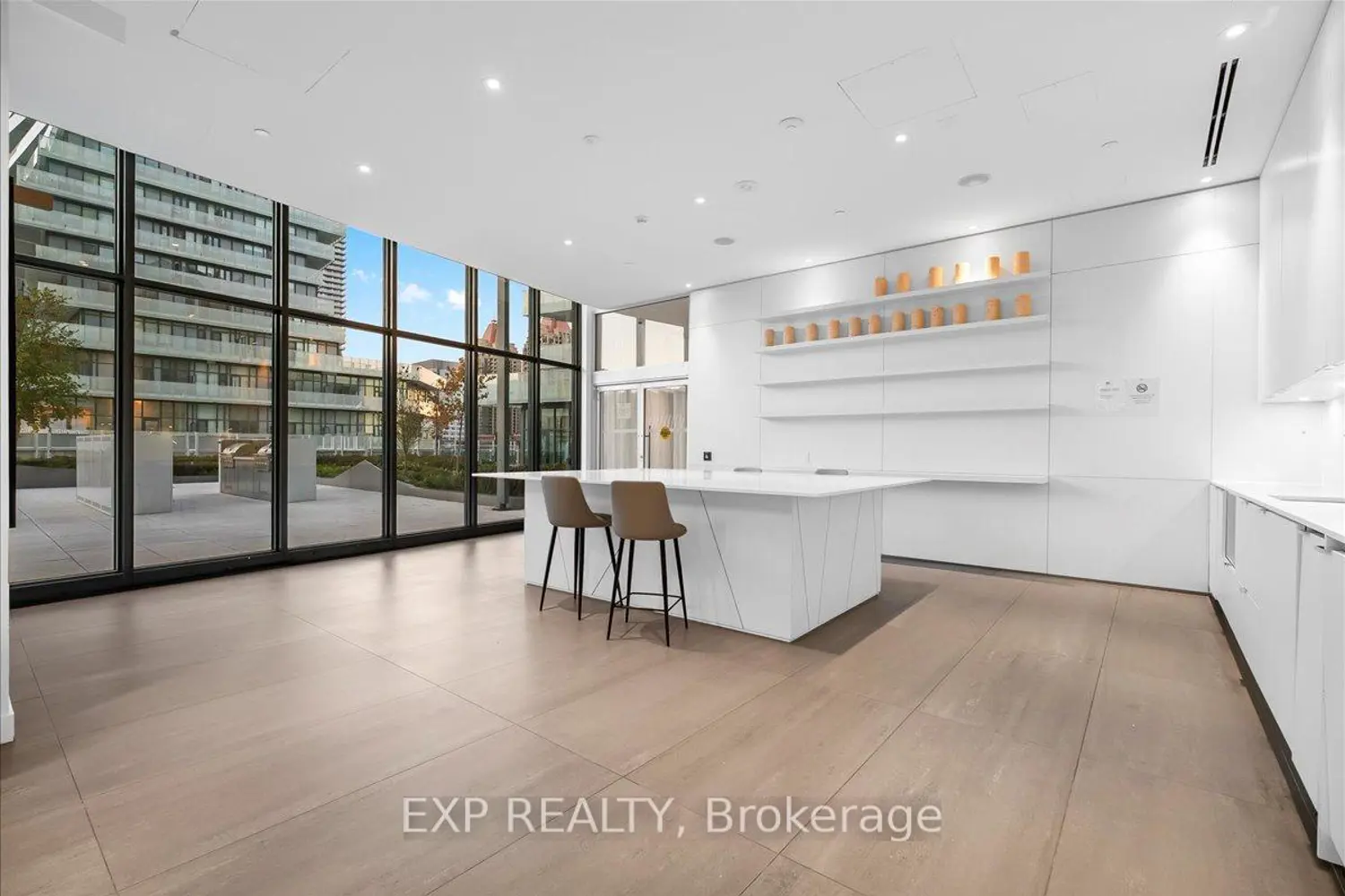 Additional image 11 of 3883 Quartz Road 614