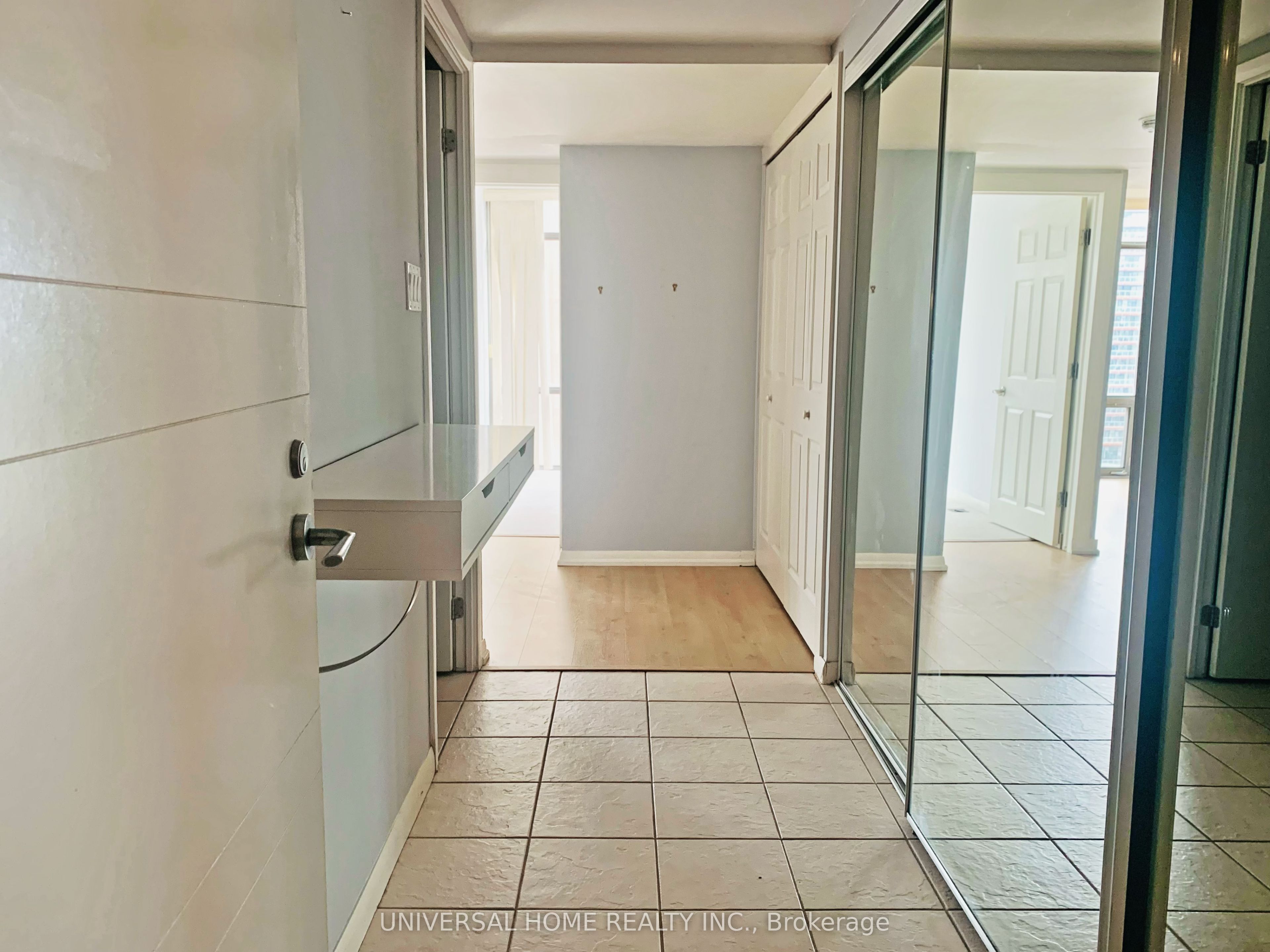Additional image 6 of 1507-37 Grosvenor Street, Toronto, ON, M4Y 3G5