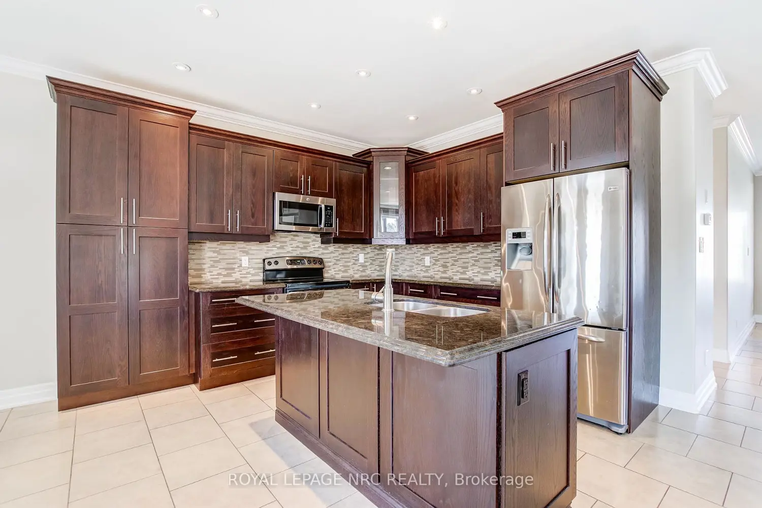 Additional image 4 of 5784 Ironwood Street